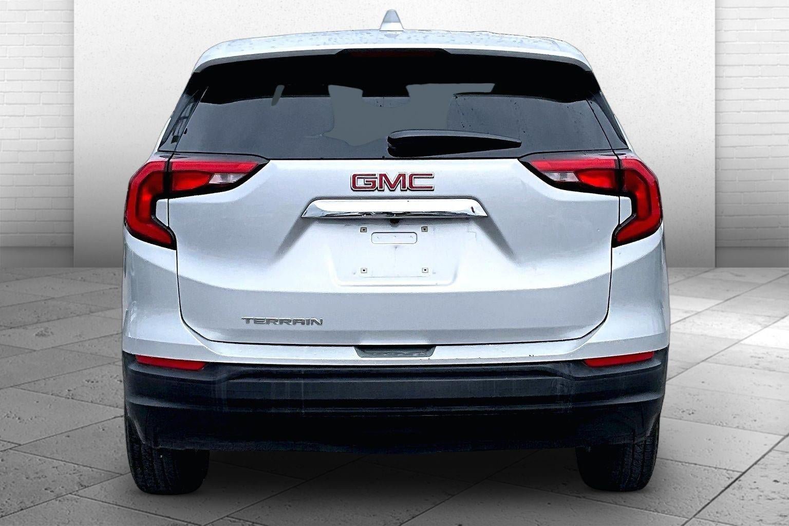 Used 2018 GMC Terrain SLE FWD image 3