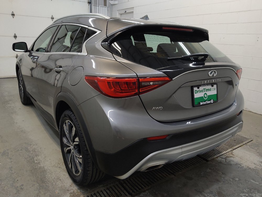 Used 2018 INFINITI QX30 AWD image 5