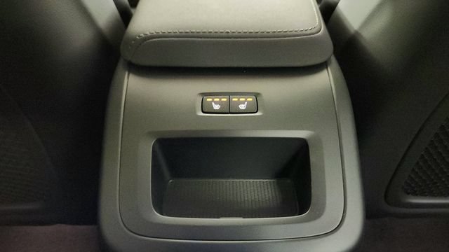 New 2026 Volvo XC60 B5 Plus w/ Climate Package AWD/4WD image 31