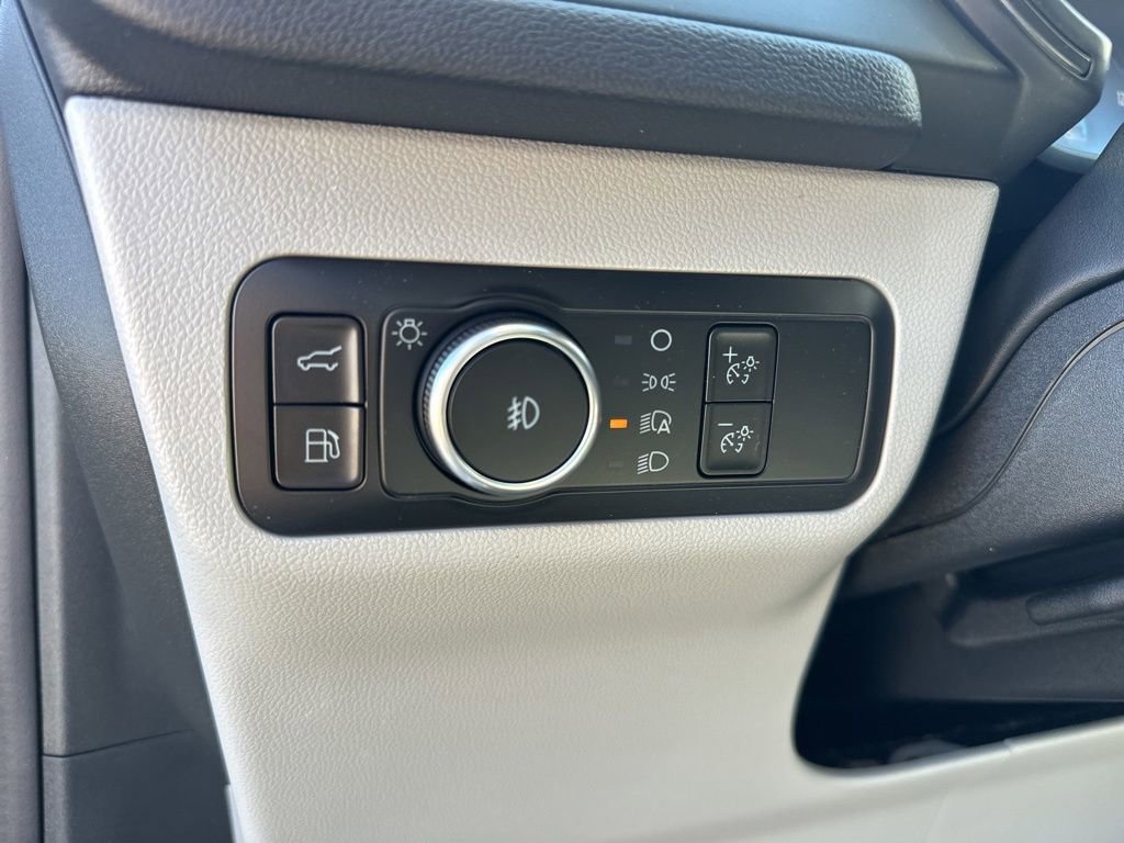 New 2026 Ford Escape SE FWD image 15