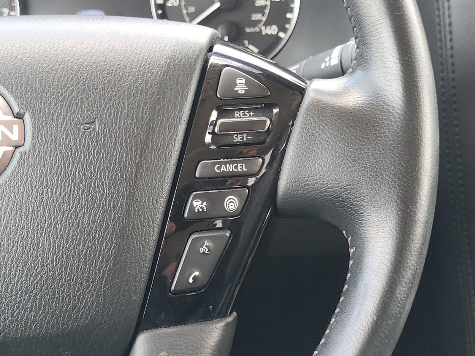 Used 2021 Nissan Armada SL w/ Captain's Chairs Package RWD image 33