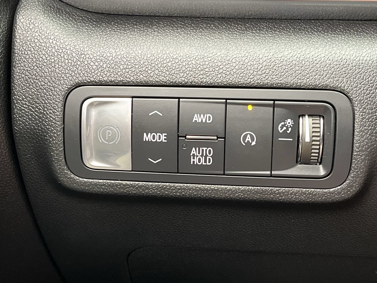 Certified 2025 GMC Terrain Elevation AWD/4WD image 15