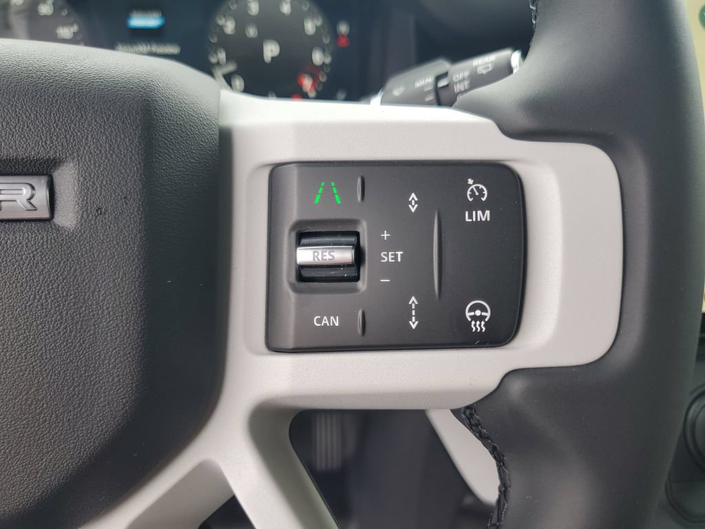 New 2026 Land Rover Defender 130 X-Dynamic SE AWD/4WD image 17