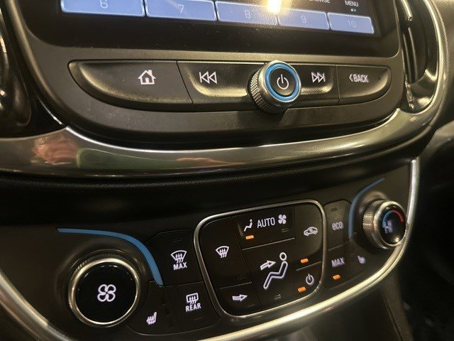 Used 2016 Chevrolet Volt Premier w/ Driver Confidence Package image 18