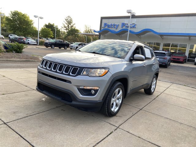 Used 2019 Jeep Compass Latitude image 4