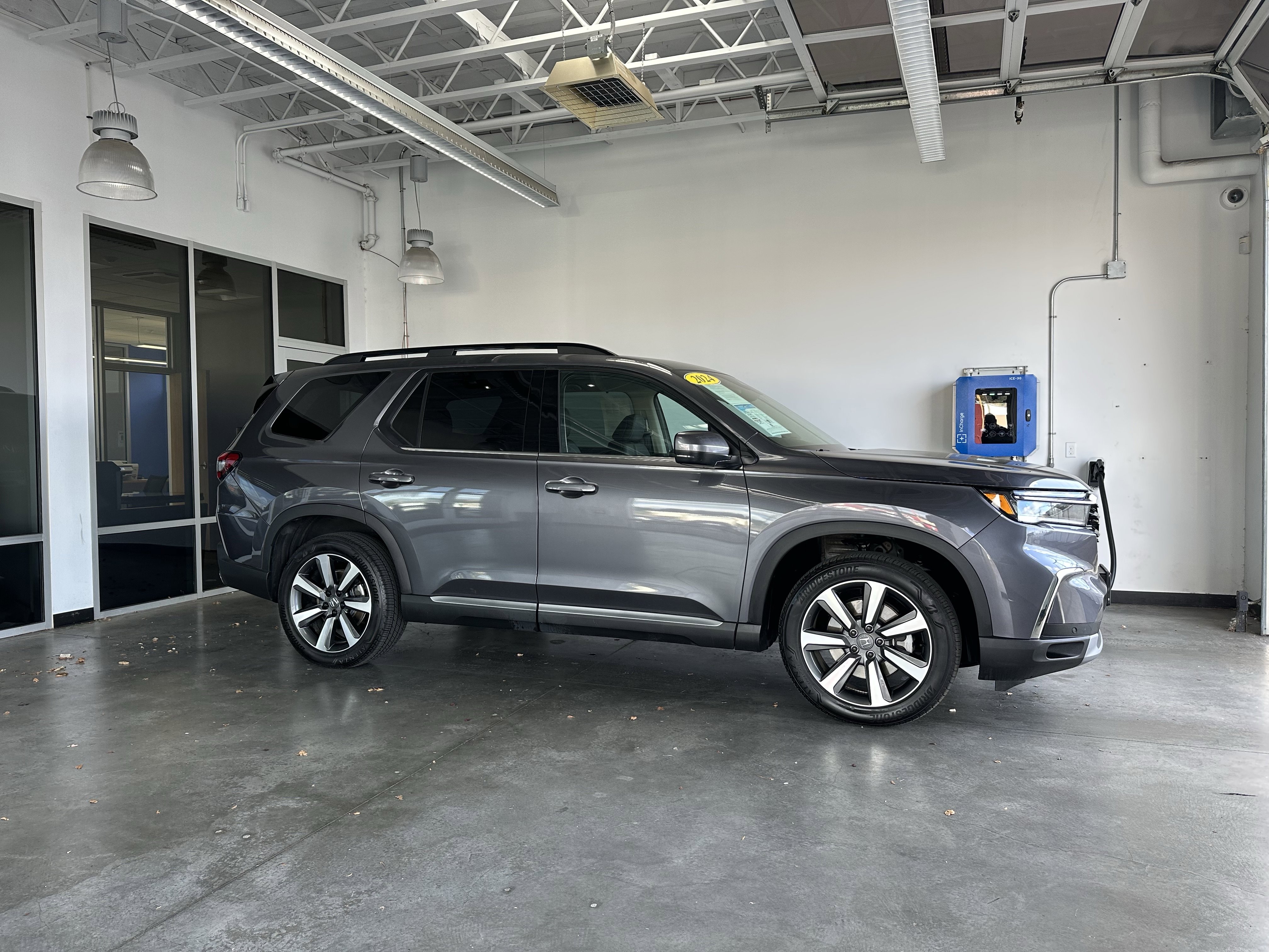 Used 2024 Honda Pilot Touring