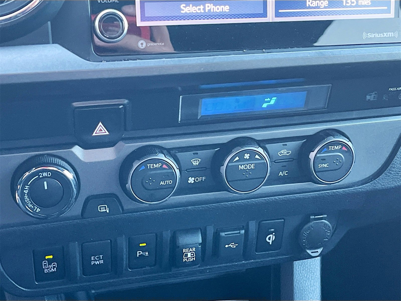 Used 2021 Toyota Tacoma TRD Off-Road image 15