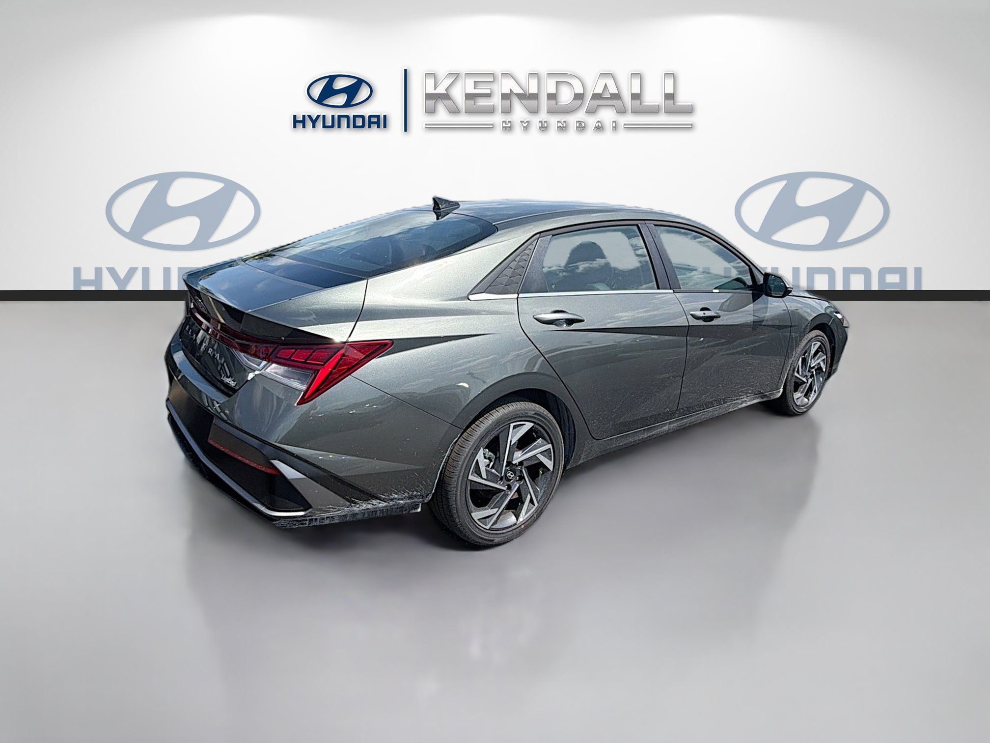 New 2026 Hyundai Elantra Limited FWD image 6