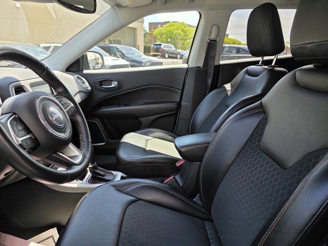 Used 2018 Jeep Compass Latitude w/ Popular Equipment Group AWD/4WD image 6