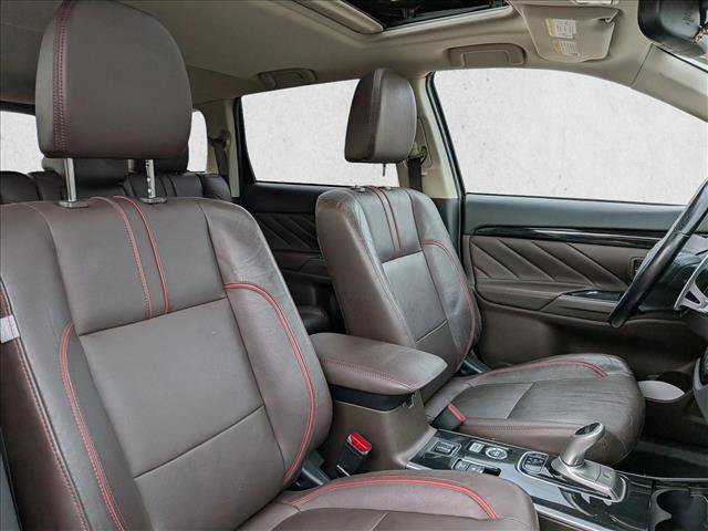 Used 2018 Mitsubishi Outlander SEL image 22