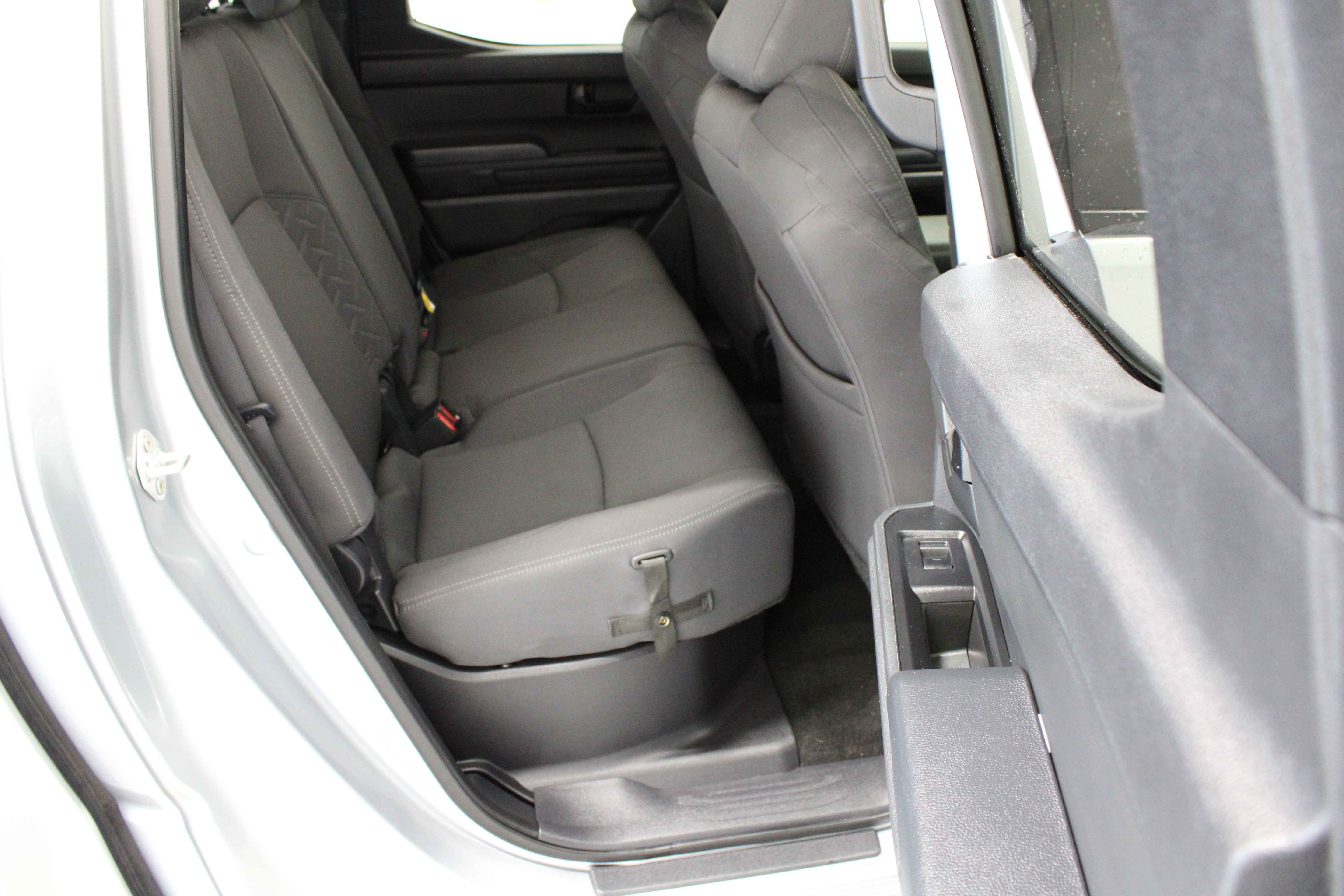 Used 2024 Toyota Tacoma SR5 RWD image 32