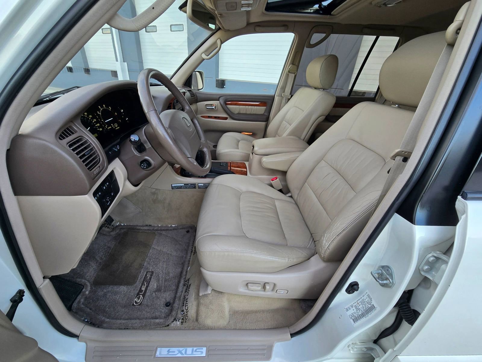 Used 1999 Lexus LX 470 4WD image 12