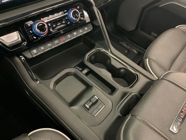 Used 2025 GMC Sierra 2500 AT4X image 15