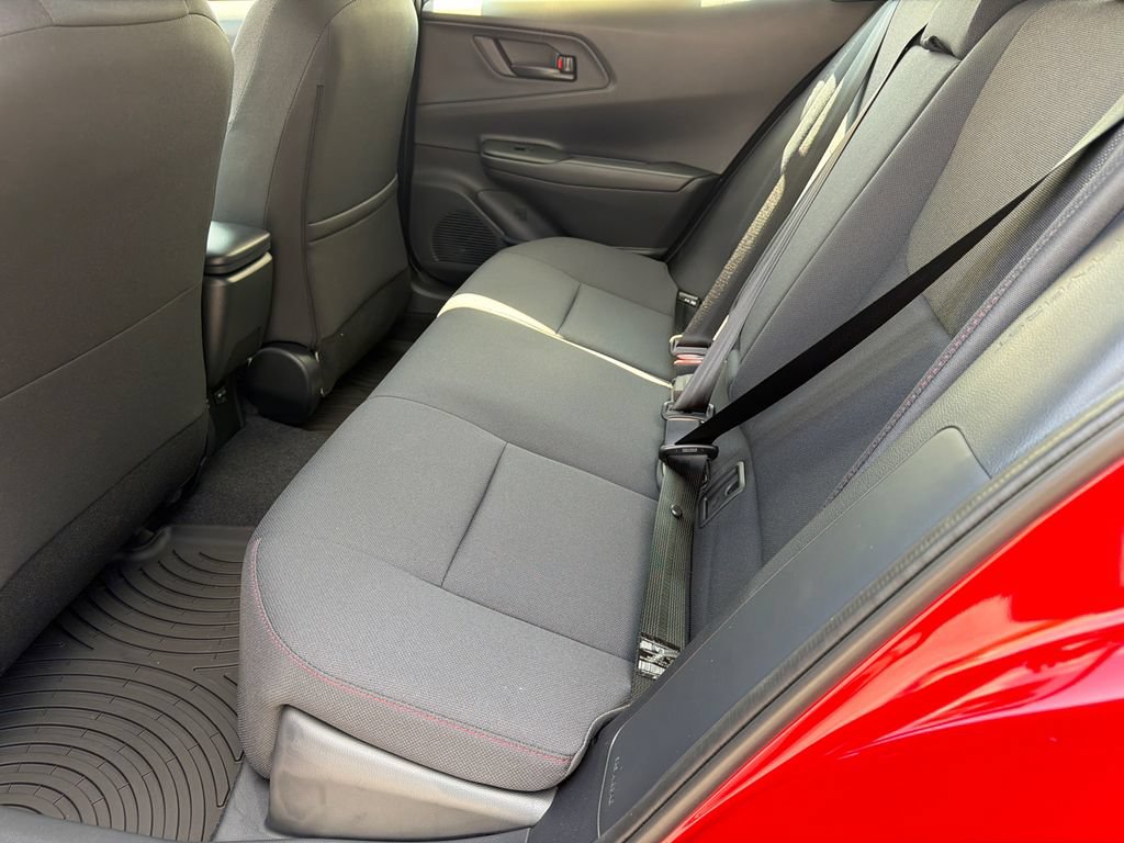 New 2027 Toyota Prius Plug-In Hybrid FWD image 18