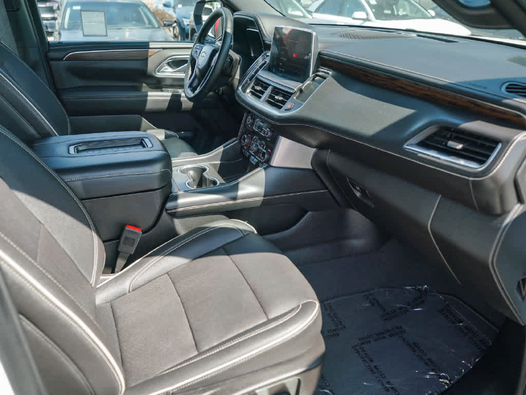 Used 2024 Chevrolet Suburban Premier w/ Max Trailering Package AWD/4WD image 15