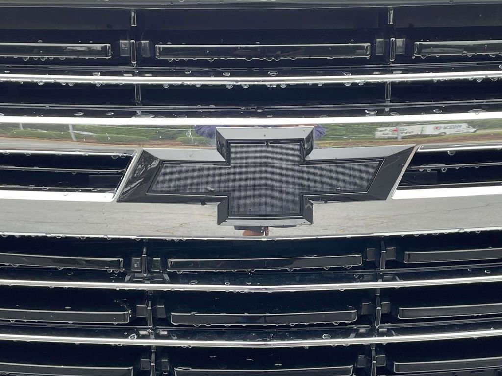 Used 2021 Chevrolet Tahoe LT w/ Rear Media and Nav Package RWD image 7