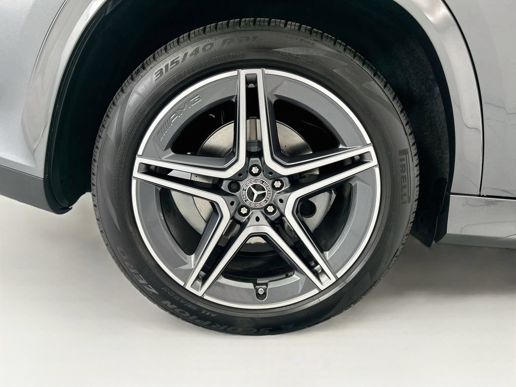 New 2026 Mercedes-Benz GLS 450 4MATIC image 32