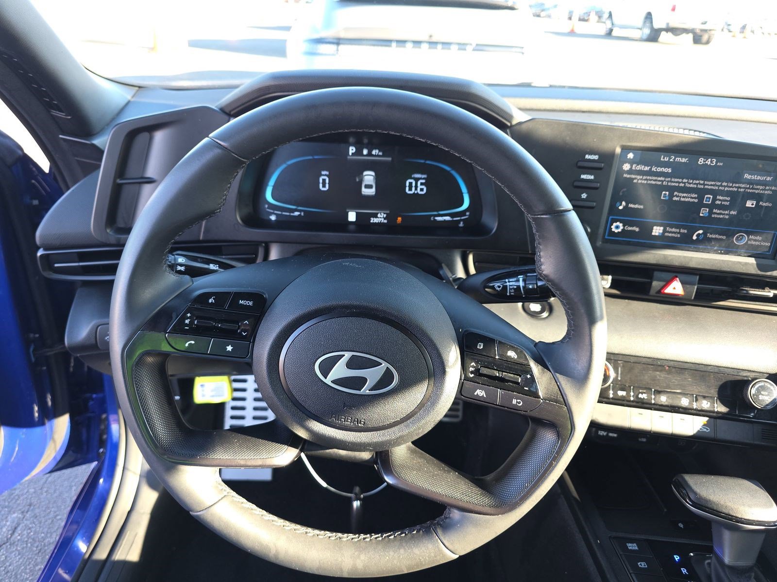 Used 2025 Hyundai Elantra Sport image 13