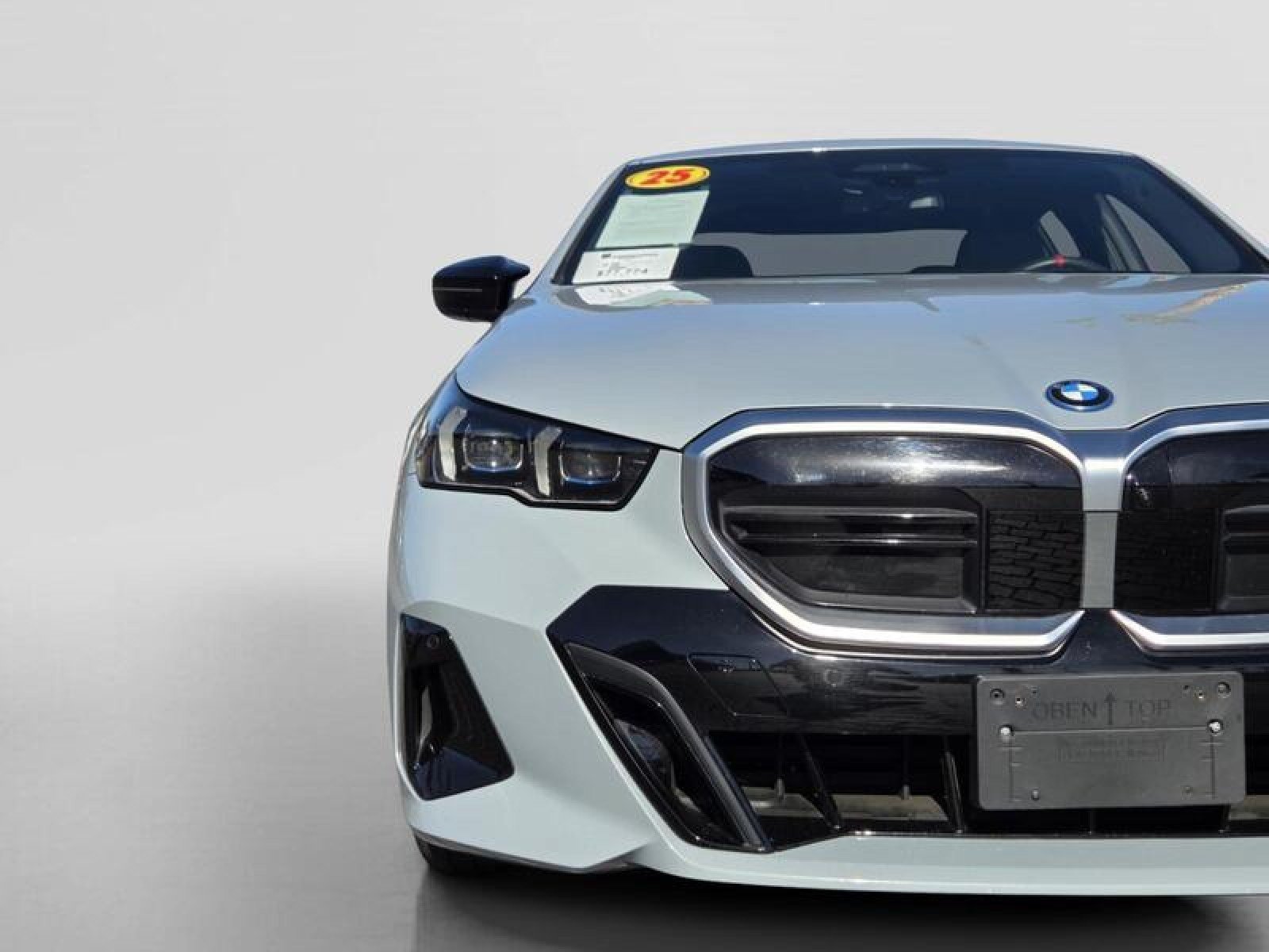 Used 2025 BMW i5 M60 w/ Premium Package AWD/4WD image 10
