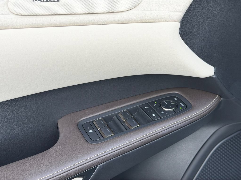 Certified 2025 Lexus RX 450h AWD w/ Convenience Package image 14