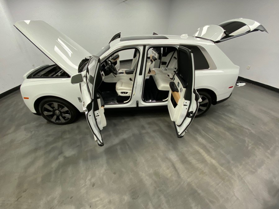 Used 2019 Rolls-Royce Cullinan AWD/4WD image 52