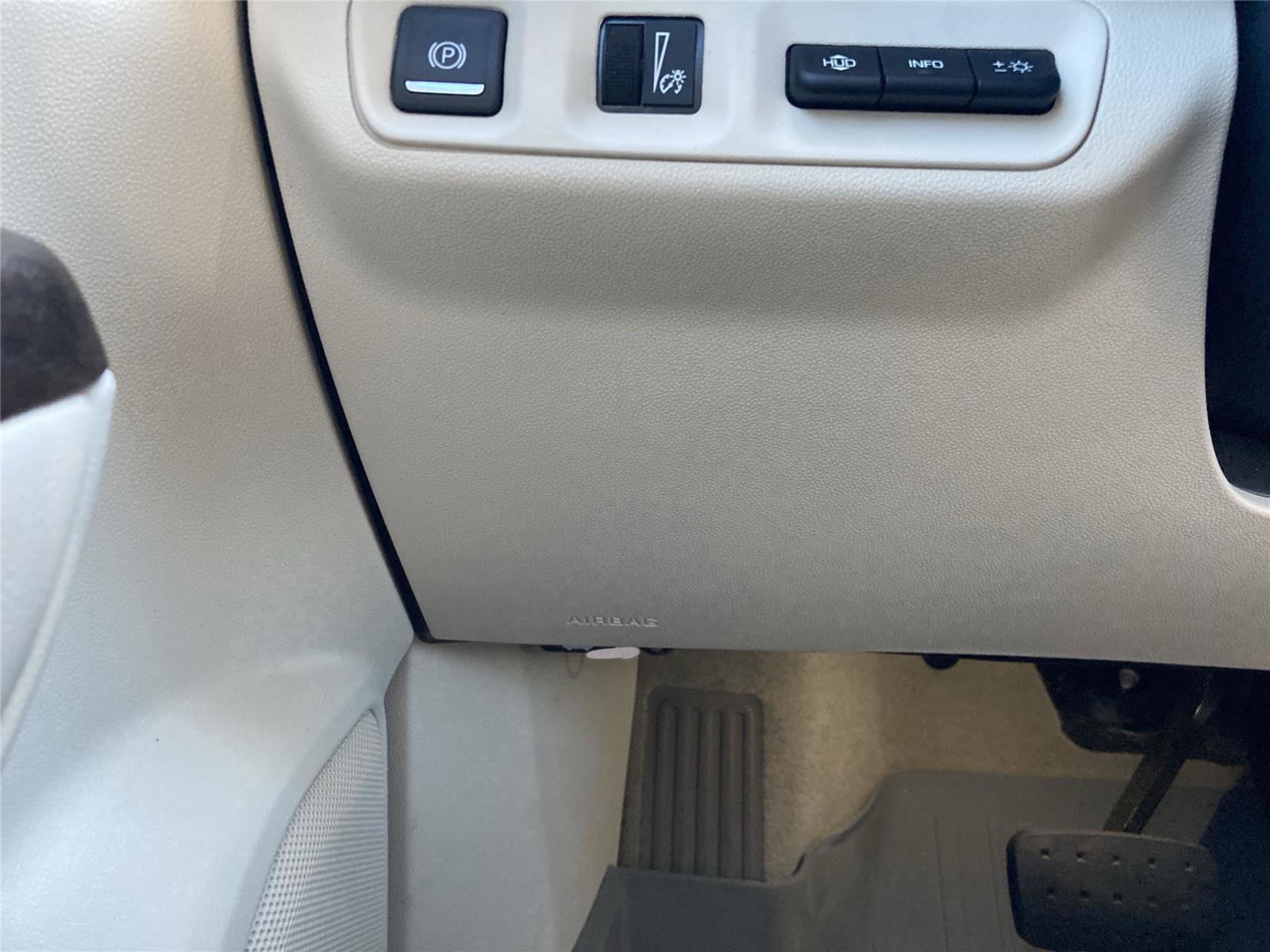 Used 2023 GMC Acadia Denali w/ Denali Ultimate Package image 19