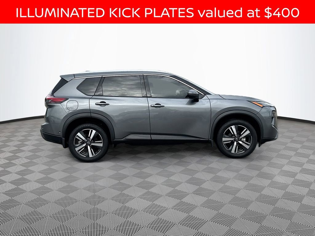 Used 2024 Nissan Rogue SL w/ SL Premium Package image 4