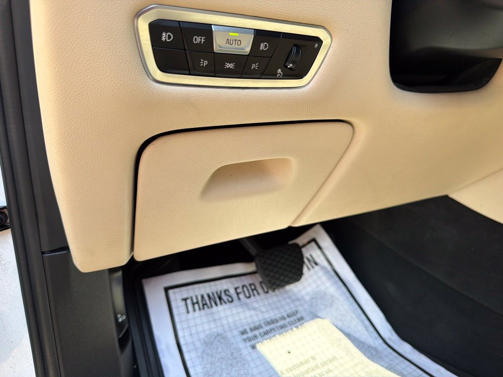 Used 2020 BMW X5 sDrive40i w/ Premium Package RWD image 21