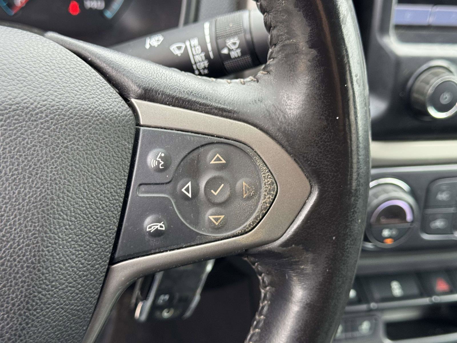 Used 2018 Chevrolet Colorado Z71 AWD/4WD image 21