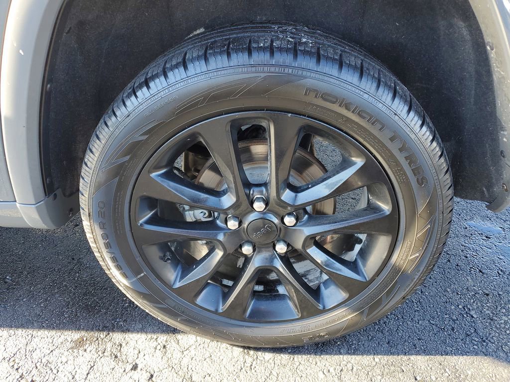 Used 2020 Jeep Grand Cherokee Altitude image 32