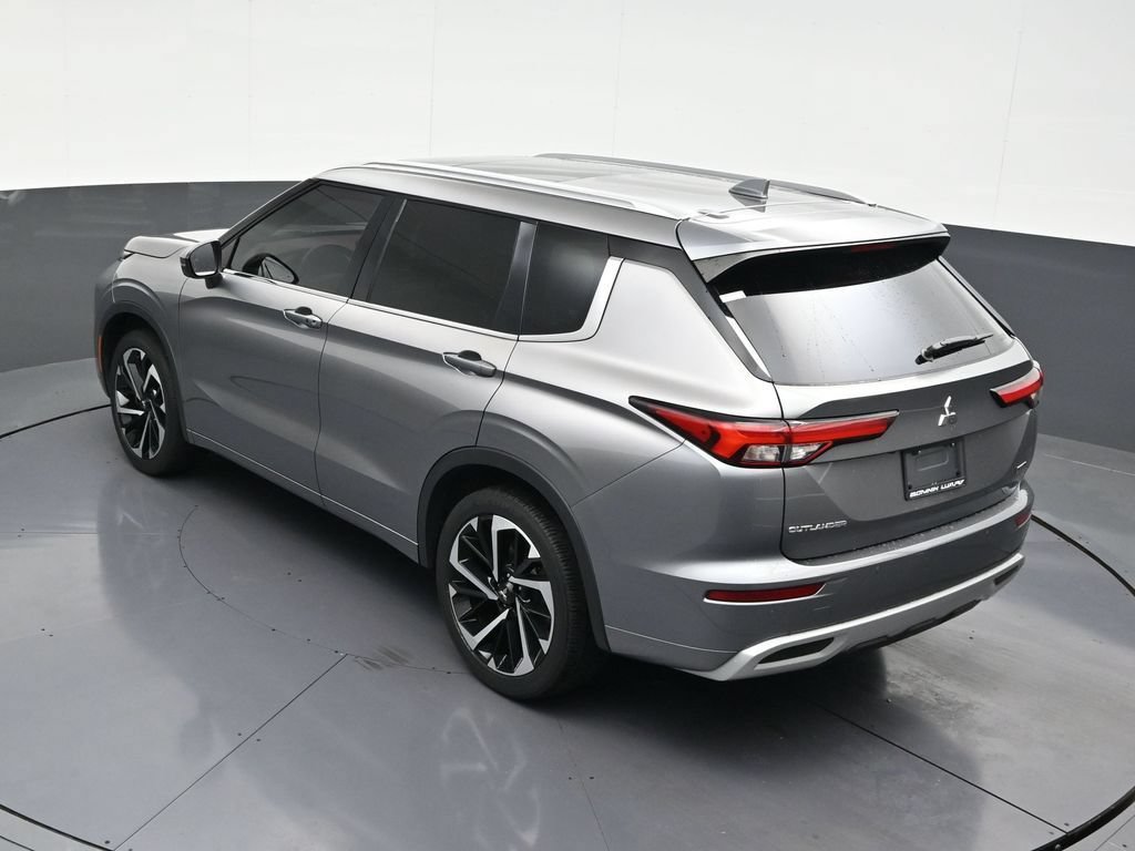 Used 2022 Mitsubishi Outlander SEL AWD/4WD image 16