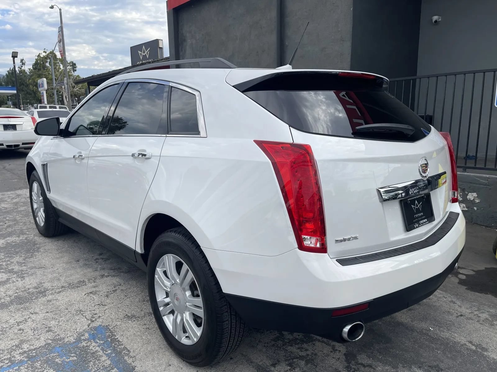 Used 2014 Cadillac SRX FWD image 7