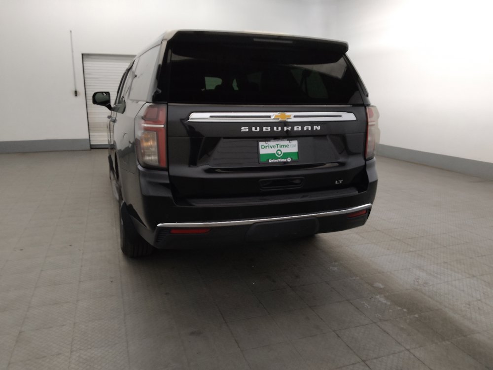 Used 2022 Chevrolet Suburban LT w/ Luxury Package AWD/4WD image 6
