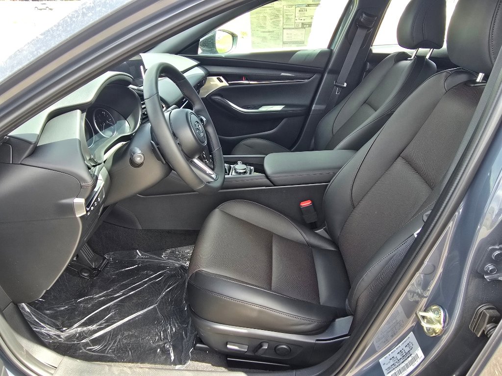 New 2026 MAZDA MAZDA3 Hatchback w/Premium Plus Pkg AWD/4WD image 12