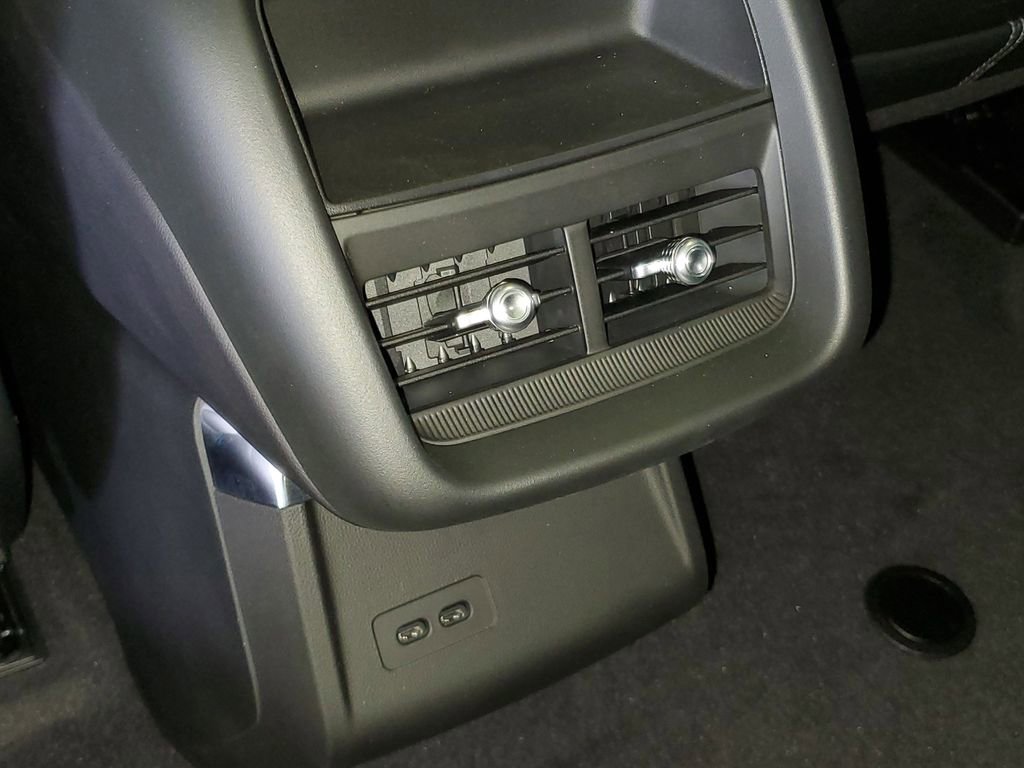 New 2026 Cadillac Lyriq Luxury RWD image 12