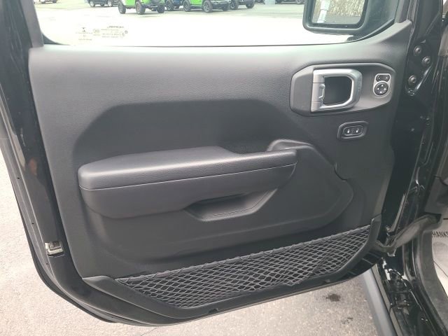 Used 2019 Jeep Wrangler Unlimited Rubicon w/ Safety Group image 9