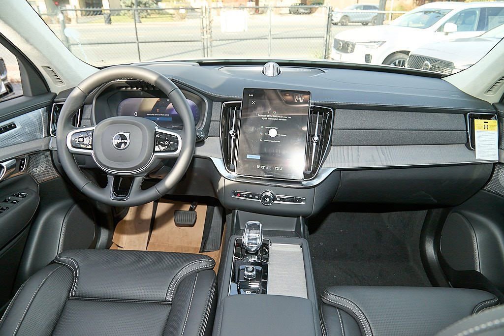 New 2026 Volvo XC90 B6 Ultra w/ Lounge Package image 24