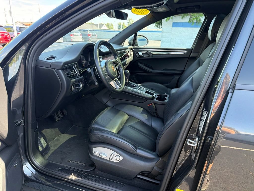 Used 2020 Porsche Macan AWD/4WD image 17