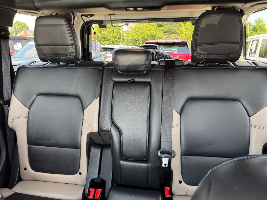 Used 2024 Ford Bronco Wildtrak AWD/4WD image 13