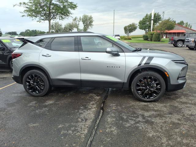 Used 2024 Chevrolet Blazer LT w/ LPO, Black Sport Package AWD/4WD image 4