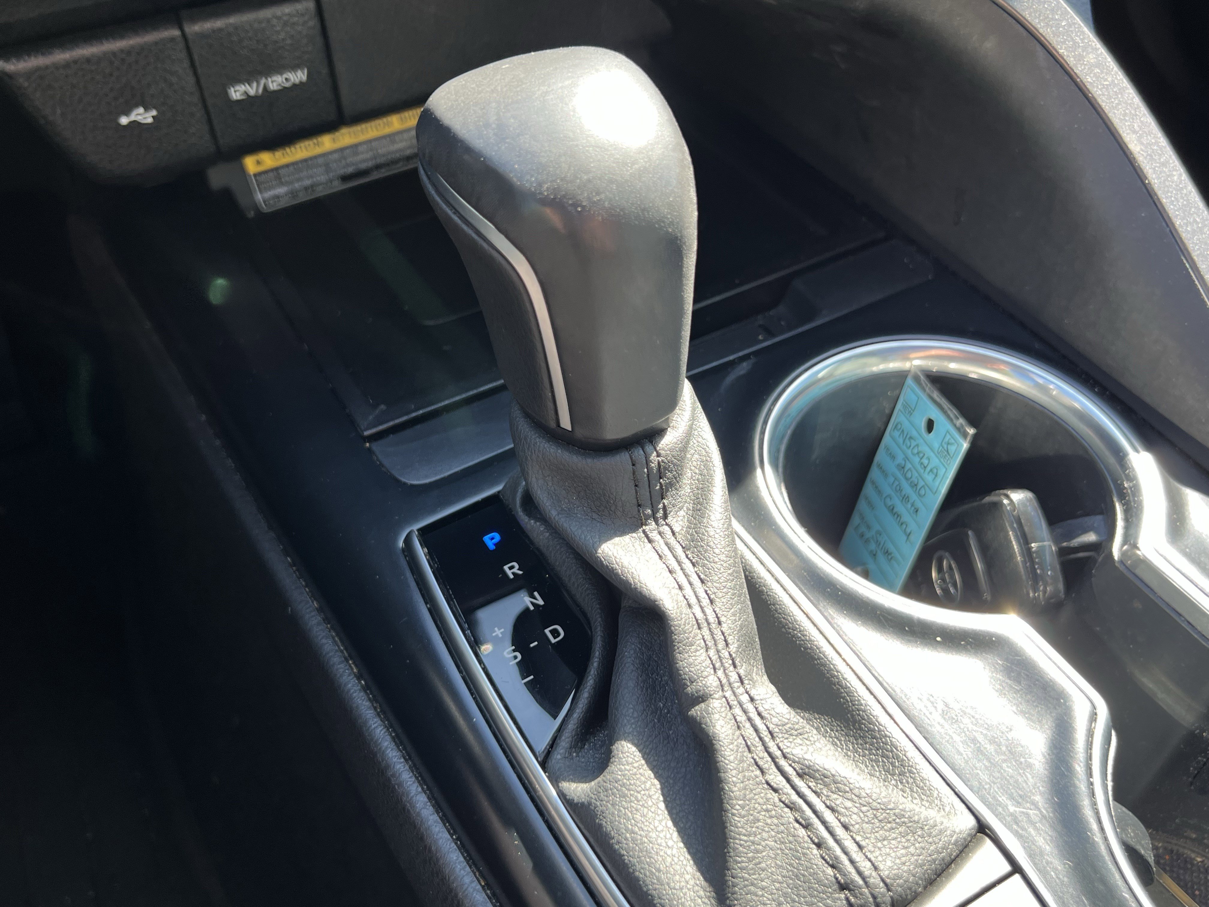 Used 2020 Toyota Camry XSE image 26