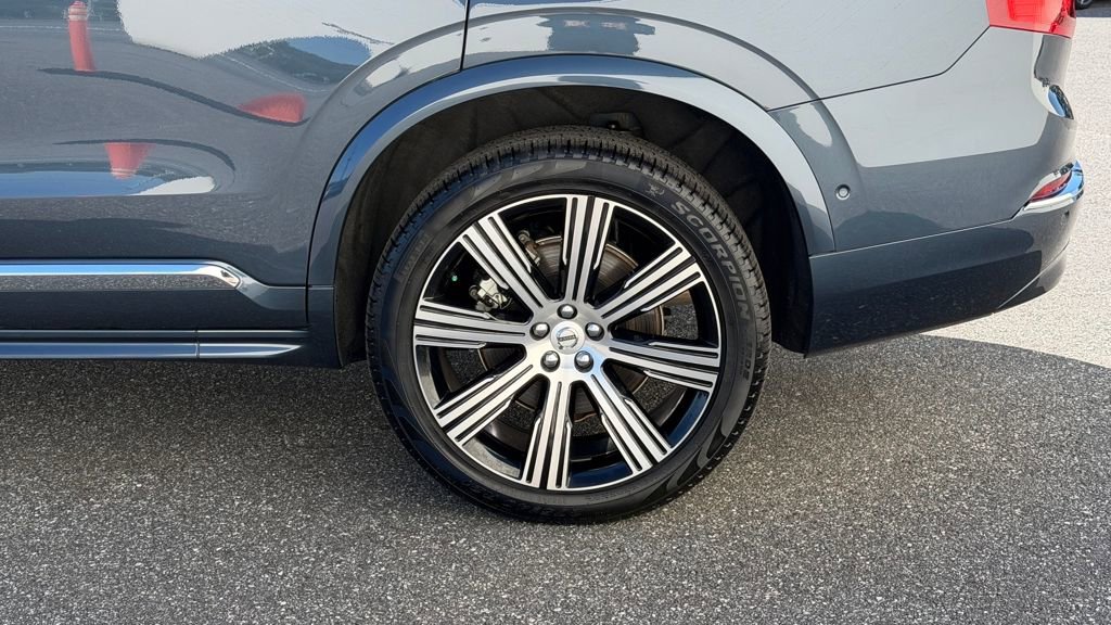 Used 2025 Volvo XC90 T8 Plus w/ Protection Package image 2