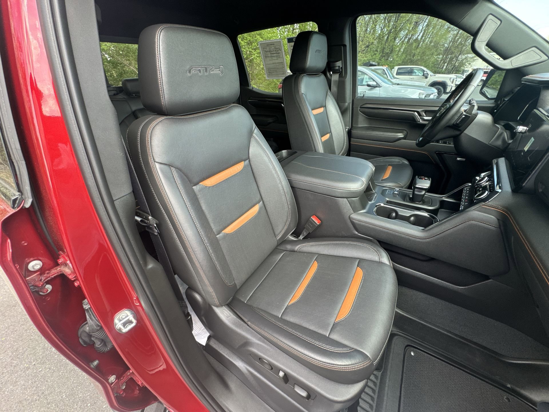 Used 2024 GMC Sierra 1500 AT4 w/ AT4 Premium Package AWD/4WD image 24