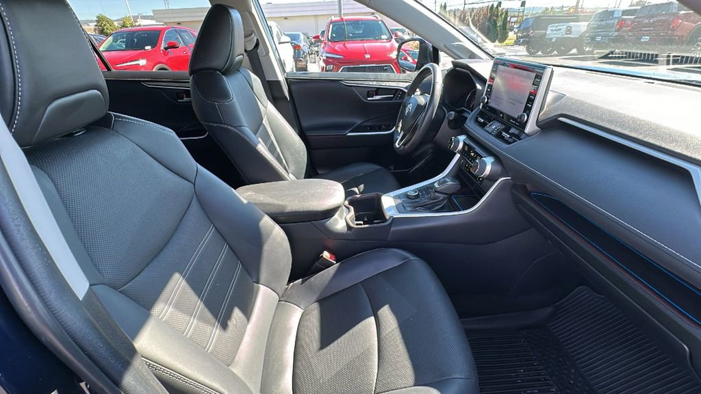 Used 2022 Toyota RAV4 Limited w/ Limited Grade Weather Package image 15