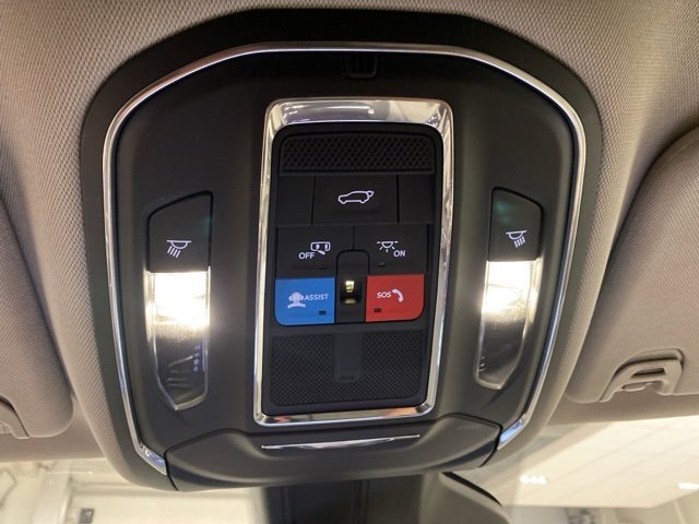 Used 2024 Jeep Wagoneer Series II image 20