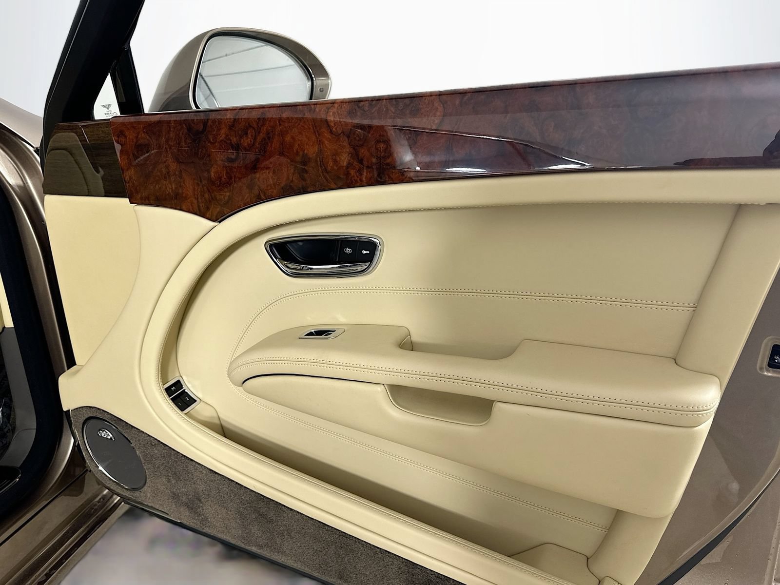 Used 2011 Bentley Mulsanne RWD image 67