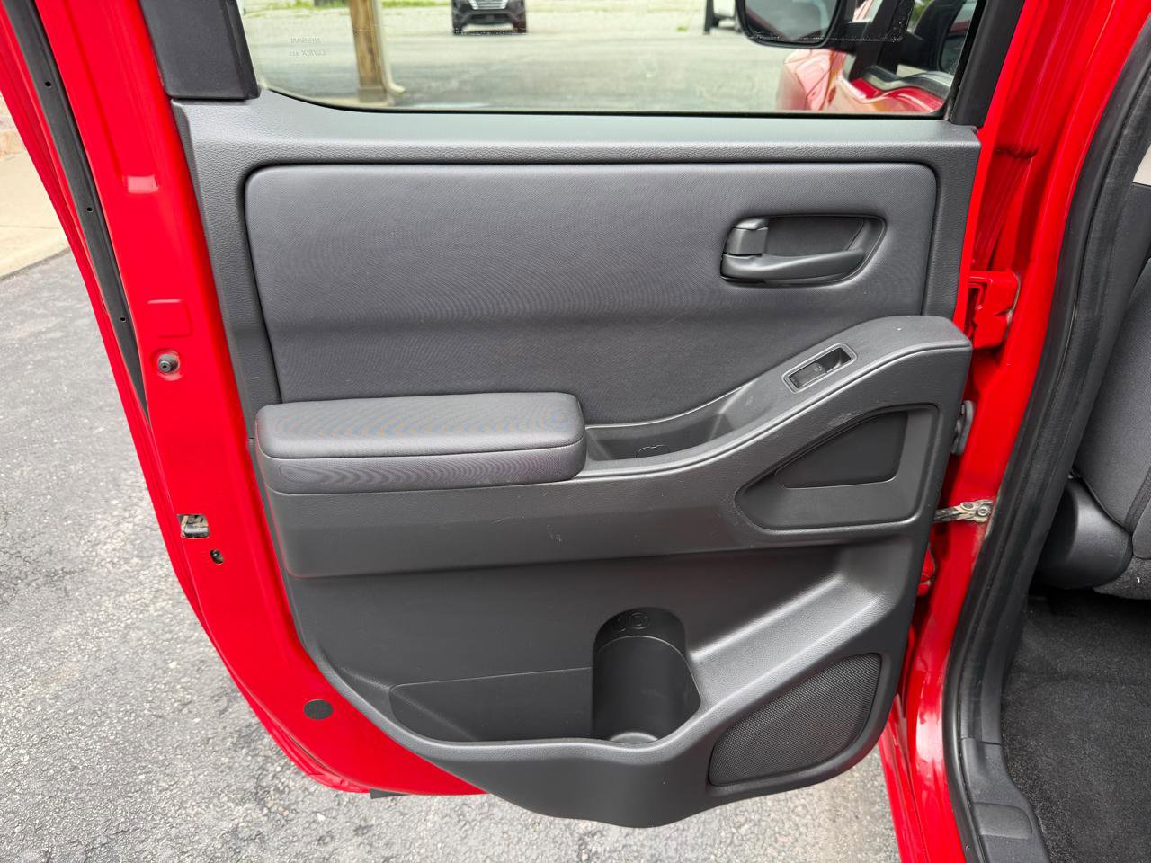 Used 2022 Nissan Frontier S AWD/4WD image 16