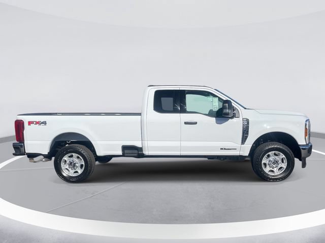 New 2026 Ford F250 XLT w/ FX4 Off-Road Package AWD/4WD image 3