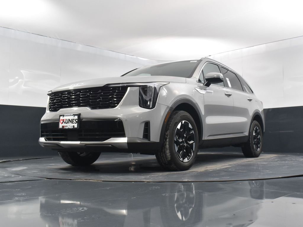 Used 2025 Kia Sorento S image 32