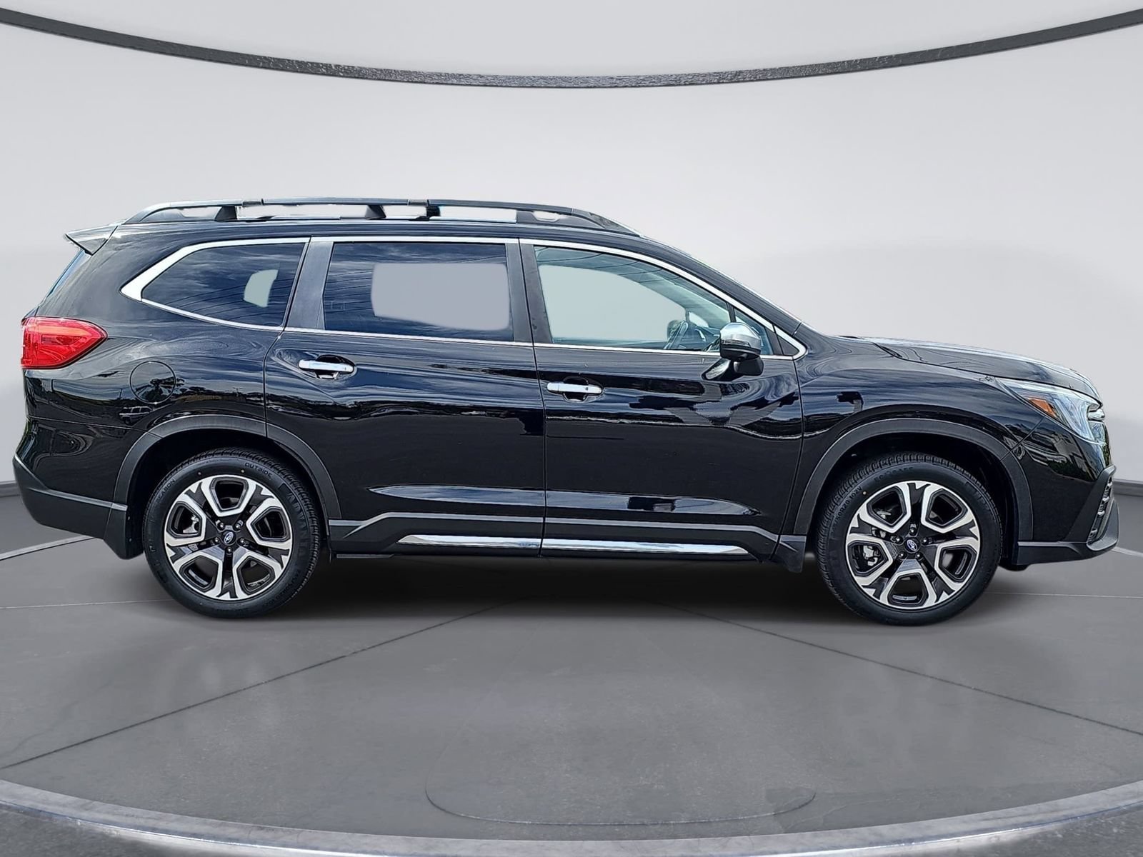 New 2023 Subaru Ascent Touring AWD/4WD image 2